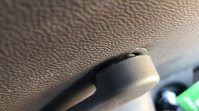 How to remove the window winder handle on a Vauxhall Opel Zafira смотреть онлайн