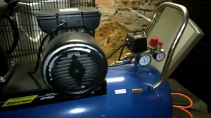 Запуск компрессора при низком напряжении. Победа.