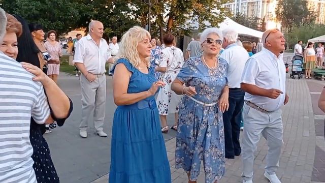 А любовь, малины слаще... от 19.08. смотреть онлайн