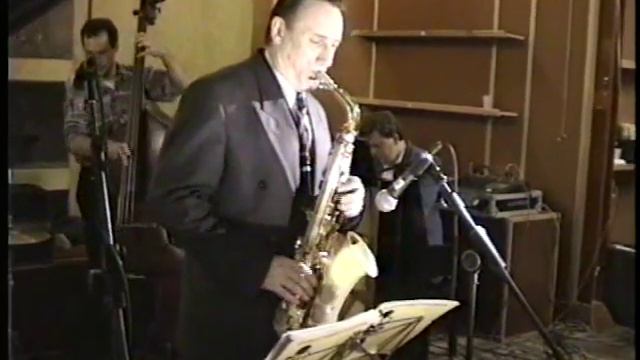 Peter KING plays the GRAFTON sax of CHARLIE PARKER смотреть онлайн