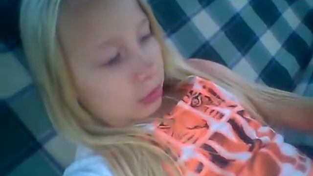VLOG:еще с отпуска-дом#я#качели#басеен ;/ смотреть онлайн
