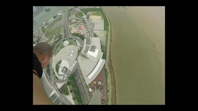 World's Tallest Bungy Jump - Macau Tower - Macau, China - Bungee Jump смотреть онлайн