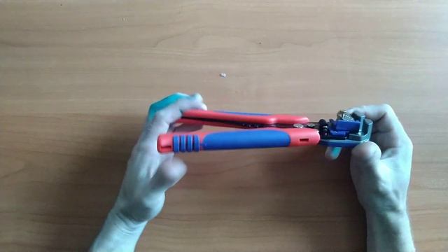 Стриппер - кабельный резак смотреть онлайн