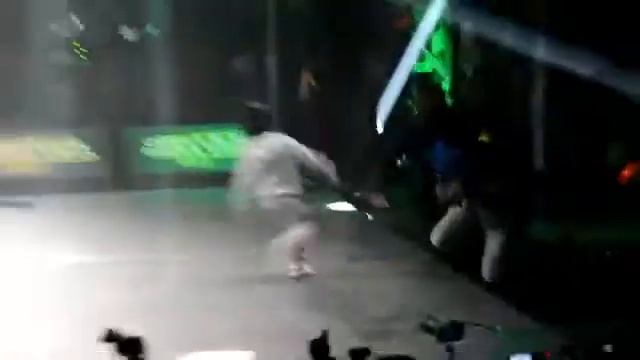 Шестилетний мальчишка порвал зал.... смотреть онлайн