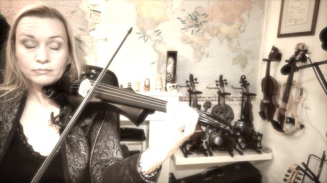 #AllyPiece19: "Duel of the Fates" (Star Wars) for electric violin only смотреть онлайн