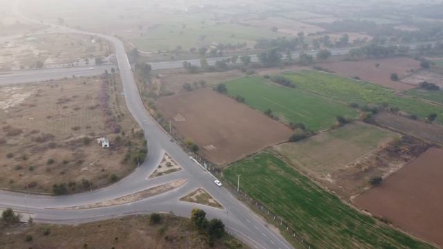 Neela Dullah Interchange M2 Motorway Islamabad to Lahore смотреть онлайн