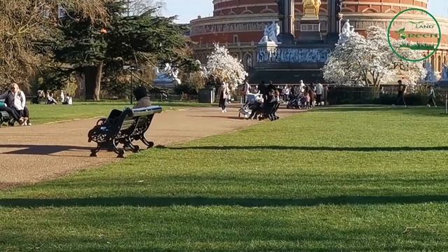 HYDE PARK, WALK AROUND BUSY HYDE PARK - 24 DEGREES IN LONDON|SPRING IN LONDON смотреть онлайн
