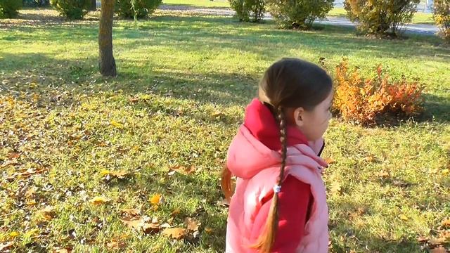 ❀ БЕБИ БОН СОНЯ УПАЛА НА ПРОГУЛКЕ ❀ ВИДЕО ПРО БЕБИ БОНОВ смотреть онлайн