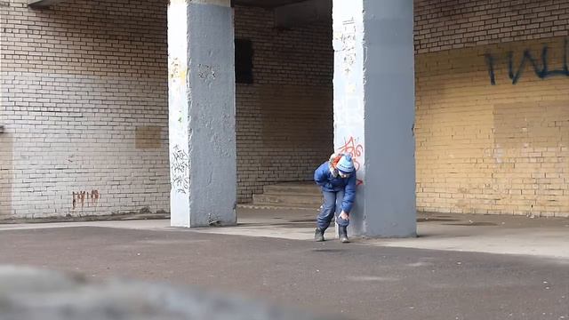 Social Expirement:У мальчика заболел живот. смотреть онлайн