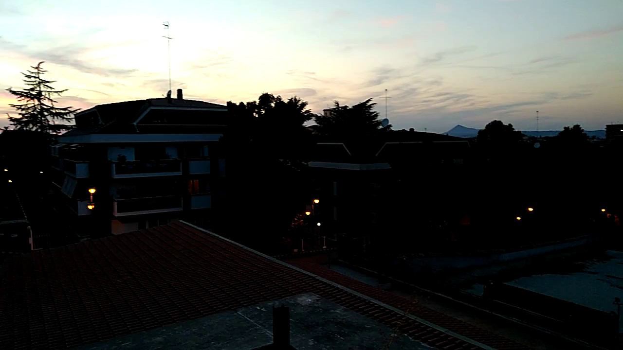 Италия-2017: закат в Монтеротондо смотреть онлайн