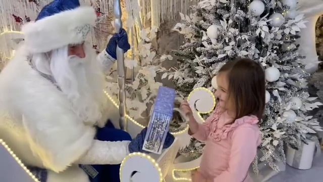 Милашка Zara Star в волшебном лесу | Новогодняя сказка |Jingle bells song | смотреть онлайн