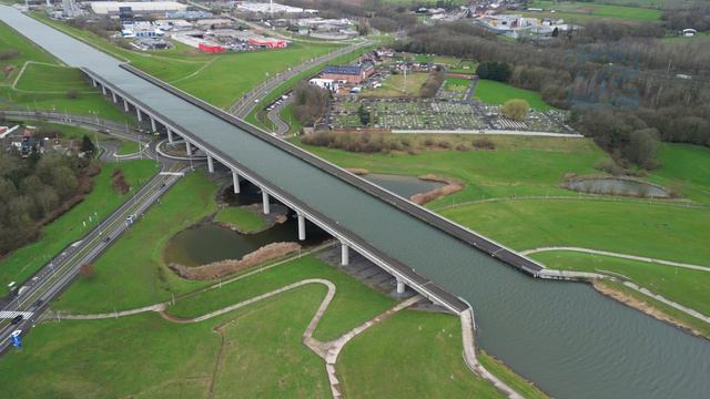 Pont du Canal du Sart - La Louvière смотреть онлайн