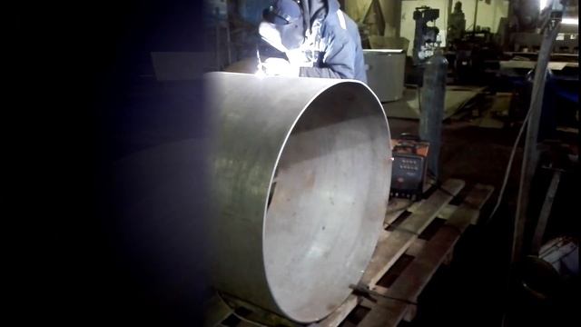 Сварка аргоном обечайки из нержавейки 12Х18Н10Т толщиной 8 мм смотреть онлайн