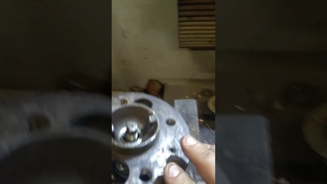 По маленьку собираю муравья. Переделка ступиц под жигулевские колёса. смотреть онлайн