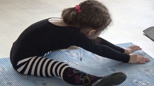 Поперечный шпагат|Гимнастика для детей|Gymnastic for kids|Miss Katy gymnastic|Не мисс Николь смотреть онлайн