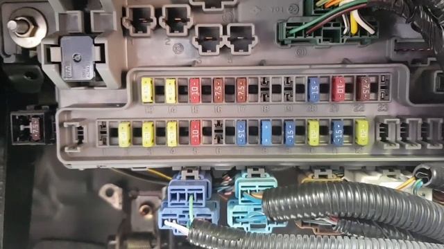 Honda Jazz (Fit) Mk1 (2002-2008) - Remote Central Locking Upgrade смотреть онлайн