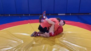 #86 САМБО КАК ПРОЙТИ ГАРД и сделать БОЛЕВОЙ НА НОГУ. ЧЕМПИОН Владислав Мацков. Школа #самбо Sambi.st