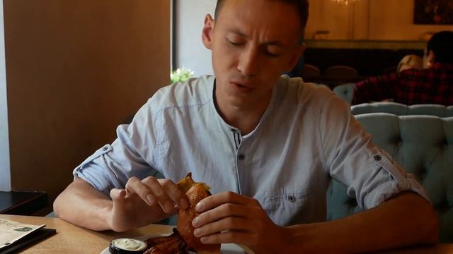 Бар-ресторан ШИШКА. Уроки Итальянского. Брянский #диванныйфудэксперт смотреть онлайн