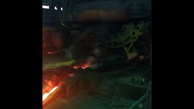 ММК Имени Ильича.Доменная печь №2. Бригада № 4 смотреть онлайн