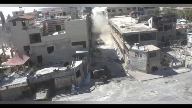 War in Syria 2020 Russian T-90 and T-72 tanks in support of Assad in Syria смотреть онлайн