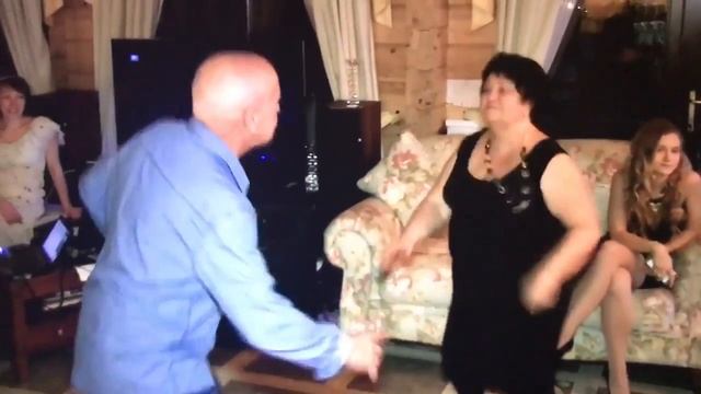 75лет Брейк-данс ТАНЦЫ 90х смотреть онлайн