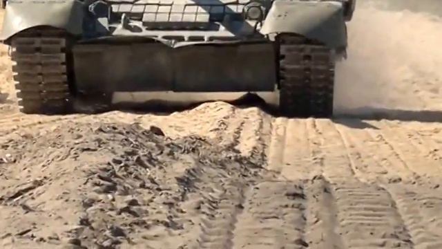учения в армии,ребята под танком)) смотреть онлайн