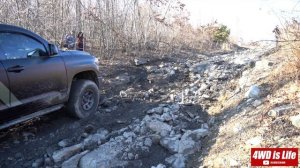 Toyota Tundra vs Ford F150 Raptor - Off-road Comparison