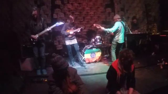 Хижина дяди Тома & IRUS - Dub смотреть онлайн