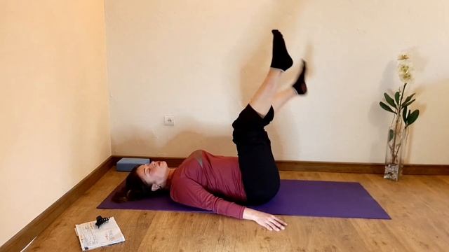 Useful Tips. Yoga. "Knees". Marina Kuznedeleva. Lesson 009. Полезные советы. Йога. "Колени". смотреть онлайн
