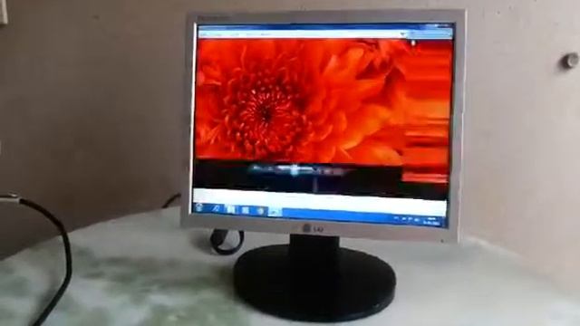LG 15 Silver смотреть онлайн