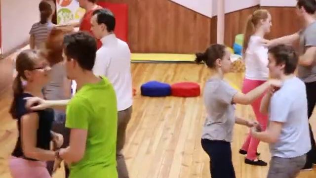 0215_2015 Bachata Sensual смотреть онлайн