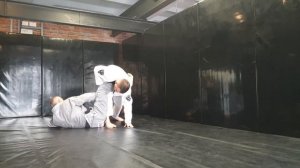 #БЖЖ с Аликом и Сашей №3: базовый свип из ворм-гарда (jiu-jitsu basic #sweep from worm-guard)