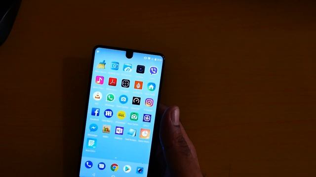 ?Essential Phone PH-1 Unboxing ? & Essential PH-1 Review ? | ? In-Depth Walkthrough! ? [4K] смотреть онлайн