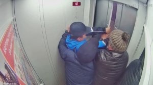 три пияни застрали в лифте пасматрие што случилос