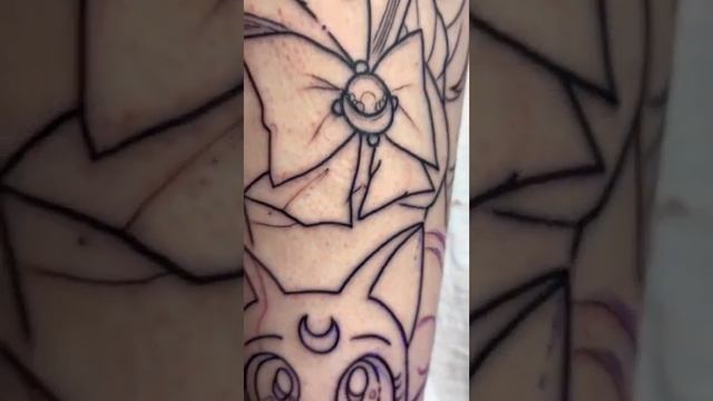 Sleeve start #cosplay #anime #tattoo #animetattoo #sailormoon #moon #L смотреть онлайн