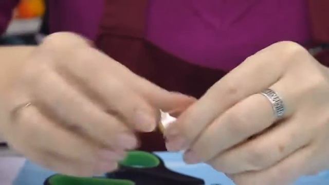 Канзаши: Ромашки в корзинке смотреть онлайн