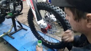 Собираем НОВЫЙ МОТОЦИКЛ  из коробки. Regulmoto CR-Z 300.