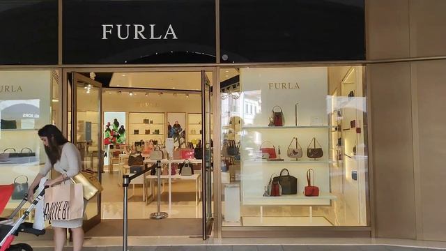 ❣️Italy/Цены на сумки FURLA в аутлетах и не только..самое интересное в конце☝️неожидала смотреть онлайн