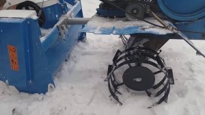 Обзор мотоблока Нева и насадки для уборки снега Пахарь