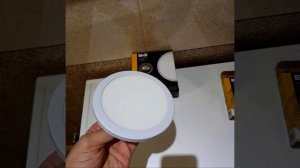 Ремонт натяжного потолка в месте крепления светильника