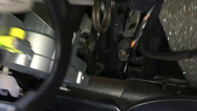 Volvo S40 / V40 Steering Lock Fault, Car Wont Start. How To Repair Or Replace.