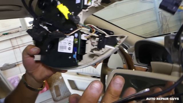 HOW TO REMOVE AND REPLACE REAR VIEW MIRROR ON MERCEDES W211 смотреть онлайн
