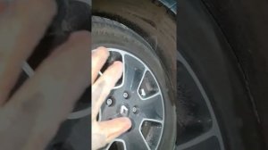 Замена противотуманной лампочки на Renault Duster 2020 года