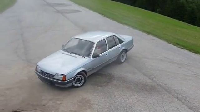 Opel Rekord Drift смотреть онлайн