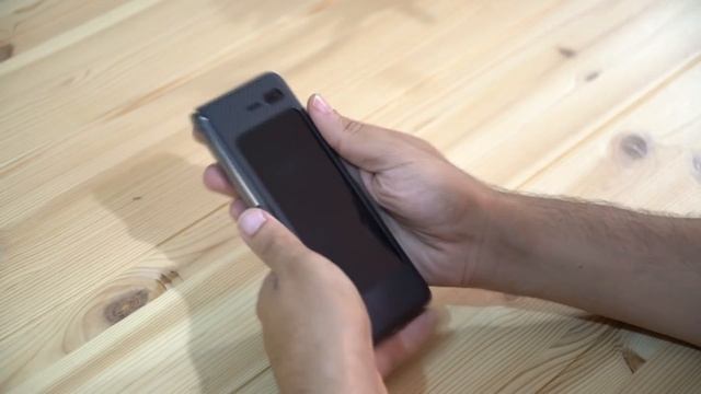 فتح صندوق وإنطباع أولي على هاتف المستقبل Samsung Galaxy Fold смотреть онлайн
