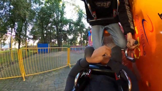 Аттракционы в Минске: Парк Горького, Минск, аттракцион Колобок, Тест-драйв. смотреть онлайн