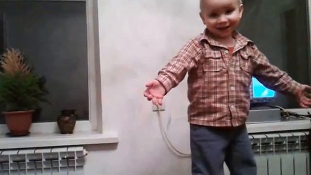 Мой сын танцует. My son is dance! смотреть онлайн