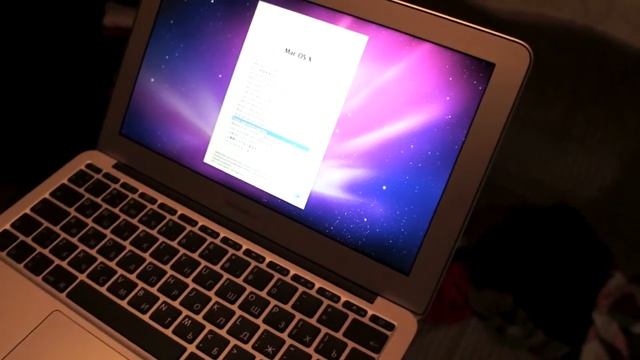 MacBook Air(2010) Распаковка и включение.