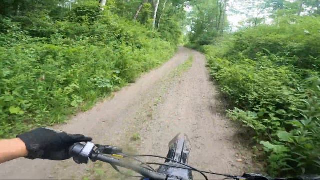 Talaria XXX Vs Talaria R OFF ROAD! Pro Trail Riding/Mudding смотреть онлайн