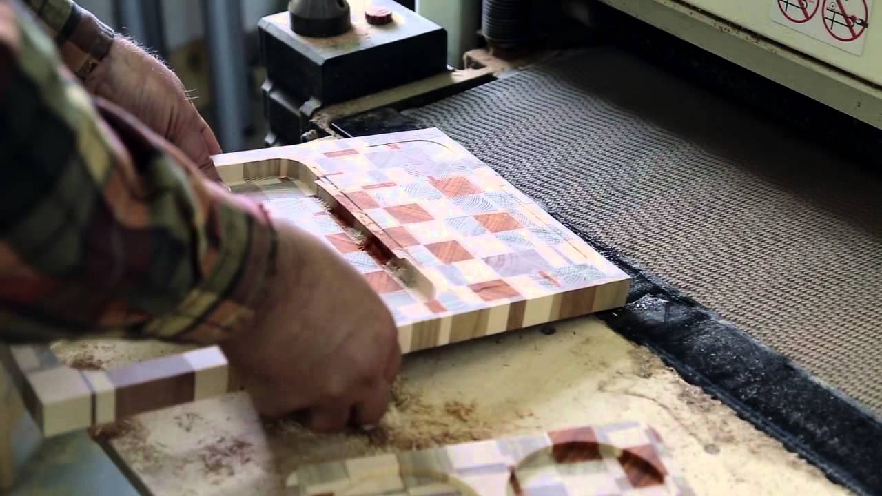 Making a coffee cup tray смотреть онлайн